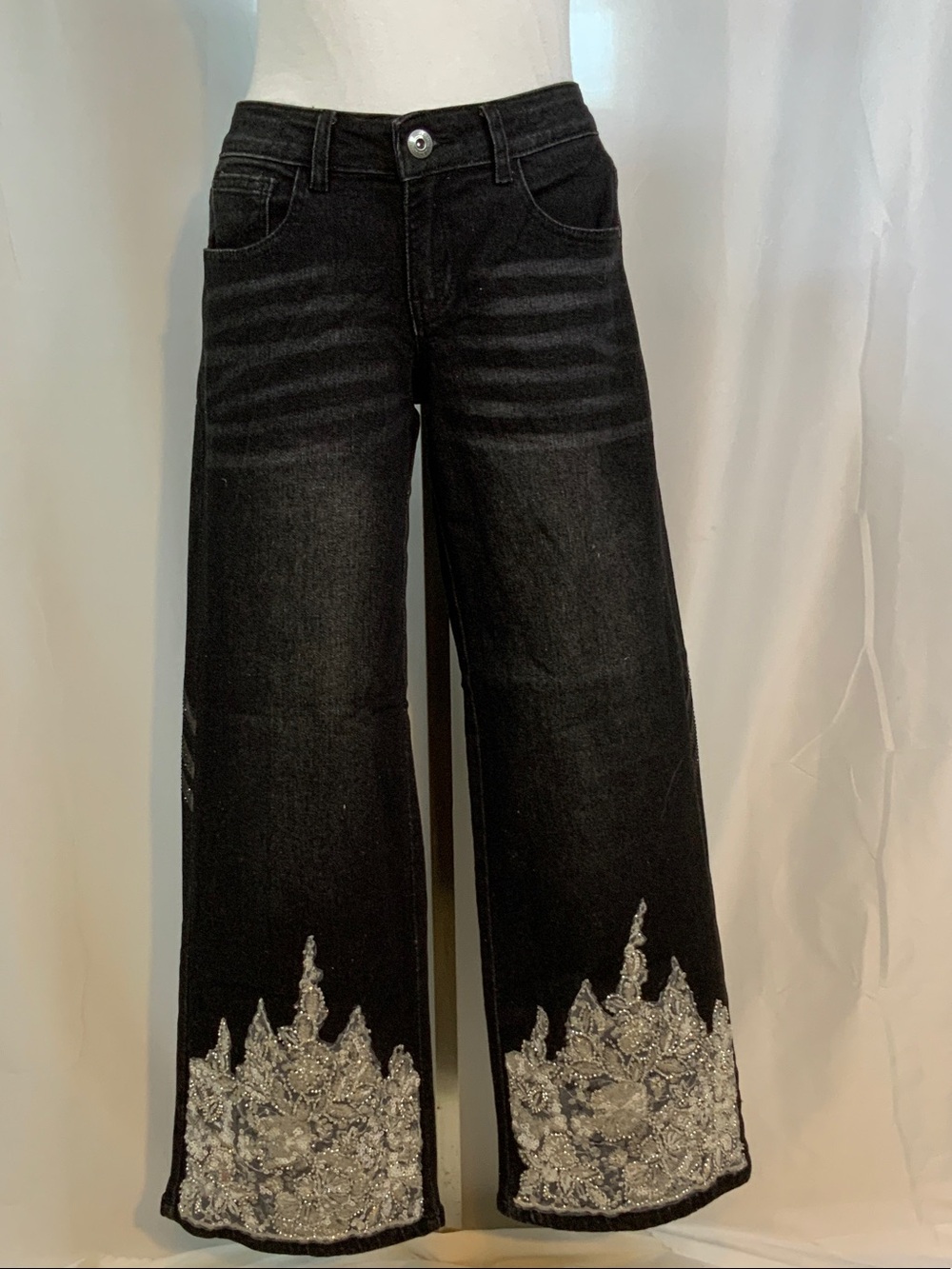 Black Wide-Leg Jeans with Silver Embroidered Hem NWT size 28